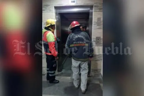 Derechohabientes quedan atrapados en un elevador del IMSS de la Margarita
