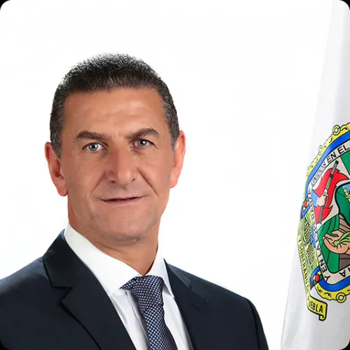 Una diferencia con Barbosa provocó la salida de Kuri