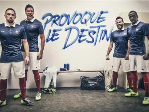 Selección de Francia presenta su nueva armadura para el Mundial