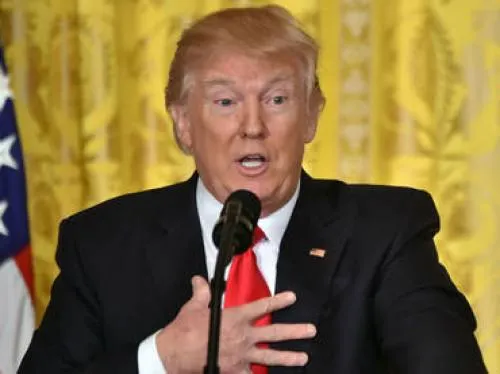 Trump ignora protestas sobre sus impuestos y asegura que fueron pagadas