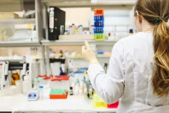 Ibero Puebla celebra e impulsa a niñas y mujeres en la ciencia