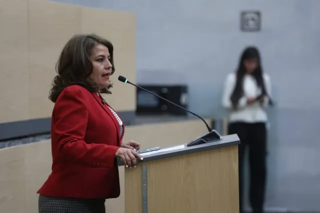 Azucena Rosas Tapia, diputada