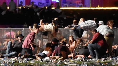 VIDEO: Al menos 50 muertos en un tiroteo durante un concierto en Las Vegas