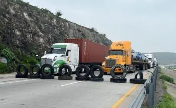 Por tercer día consecutivo, ejidatarios continúan con el bloqueo en el Arco Norte