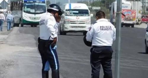 “Levantan” y golpean a elemento de Tránsito en Texmelucan que pretendía extorsionar