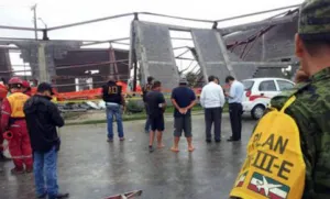 Reportan en NL derrumbe de una iglesia; hay 23 lesionados y 1 muerto