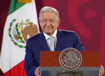 López Obrador reta a Carlos Loret de Mola a retirarse del periodismo