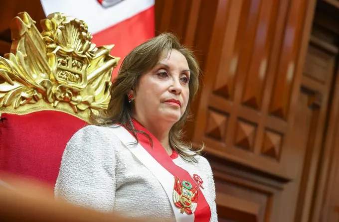 Dina Boluarte niega buscar asilo y asegura no ser responsable de delitos tras su destitución