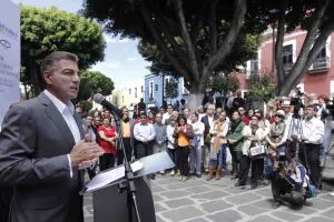 Comuna apoyará a afectados por incendio en Mercado Unión