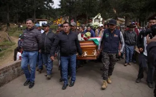 Pide EU castigo a asesinos de defensores de la mariposa monarca