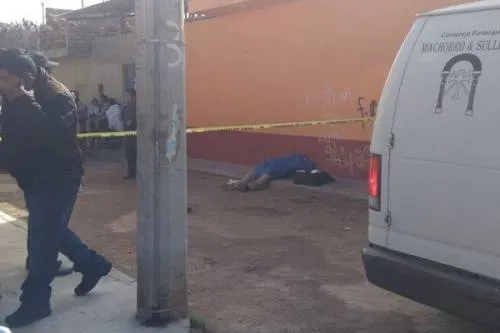 Muere hombre de aspecto indigente en calles de Tehuacán