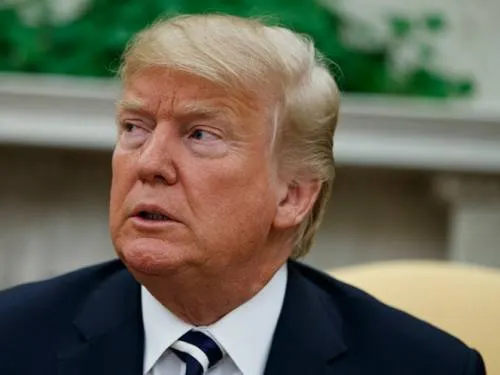 Trump reitera su amenaza de cerrar gobierno si demócratas no apoyan el muro