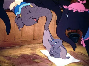 ‘Dumbo’; 75 años de altos vuelos