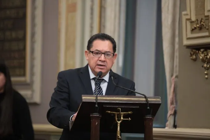 Rosalío Zanatta Vidaurri, diputado del Congreso del Estado de Puebla
