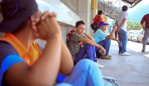 Nueva caravana migrante comienza a formarse en Honduras