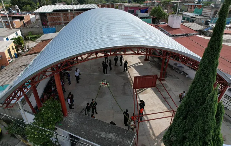 Ariadna Ayala entrega y comienza obras con sentido social en escuelas de Atlixco
