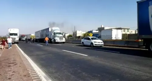 Liberan la México-Puebla tras manifestación por mujer que atropelló a su hija