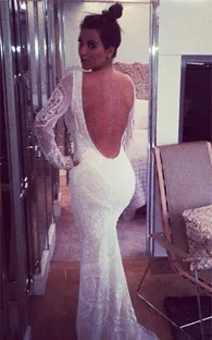 Kim Kardashian se viste de novia