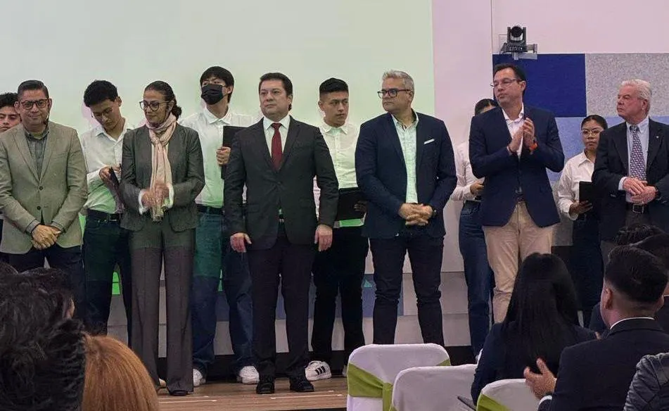 UTP brinda certeza y seguridad a la juventud poblana