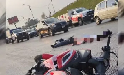 Motociclista arrollado en Periférico Ecológico