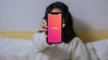 Académica IBERO Puebla explica los peligros de las “apps” de citas