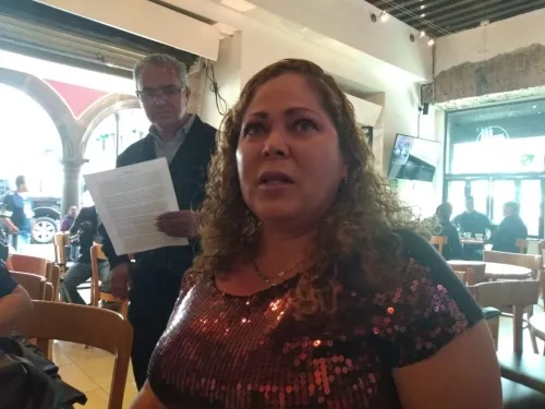 Betsy Esmeralda Cadena denuncia irregularidades de director de Secundaria Federal 9 México 68