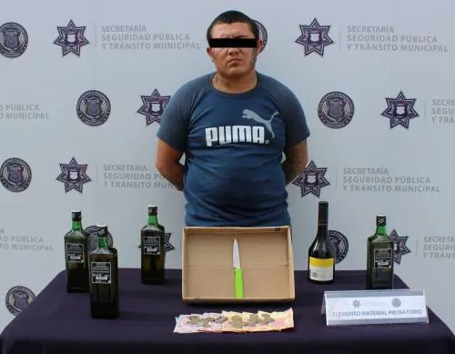 Detienen a probable asaltante de tienda Oxxo