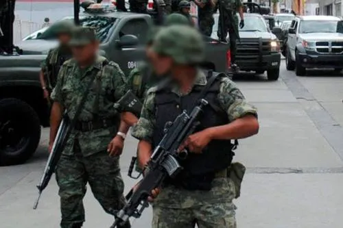 Enfrentamiento entre policía y militares vs delincuentes en Cuesta Blanca