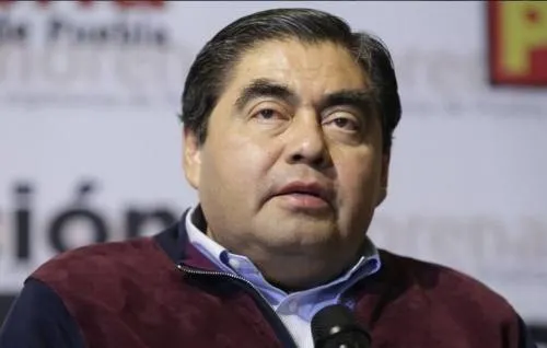 Miguel Barbosa y sus Aliados Contra el Seductor de la Patria (De lo Sublime a lo Ridículo)