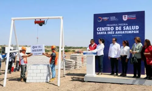 Beneficia gobierno de Tony Gali a la Mixteca con apoyos al campo y Centro de Salud