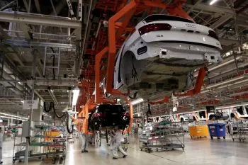 Puebla, entre los primeros lugares en exportaciones automotrices: Economía