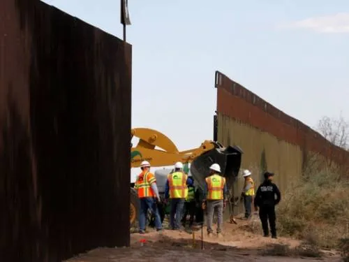 Confirma Casa Blanca visita de Trump a prototipos del muro