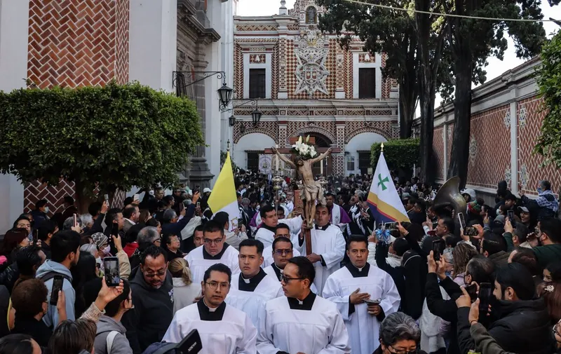 apertura-puerta-del-perdon-catedral-pue