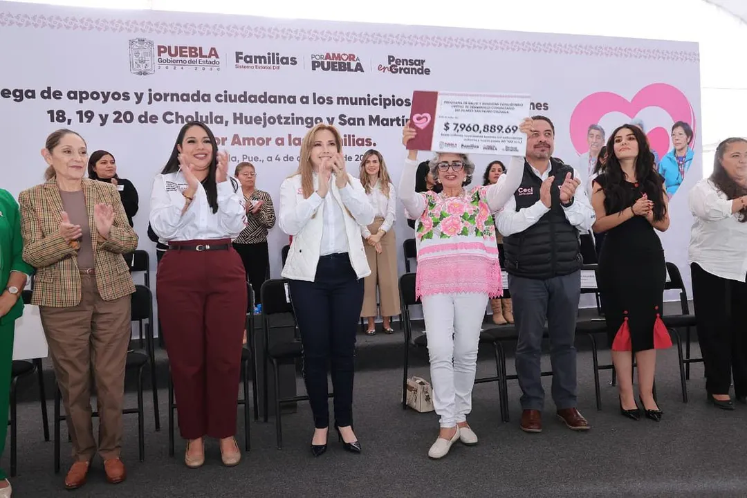 Sedif Pue Entrega Apoyos Sp Cholula