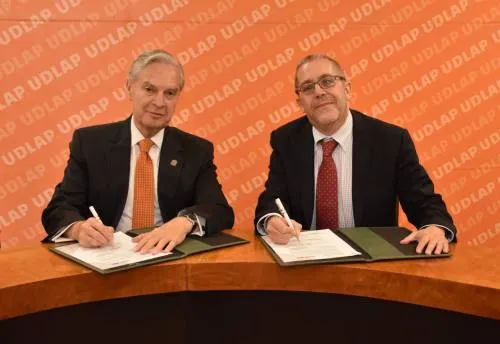 UDLAP y Santander Universidades signan convenio