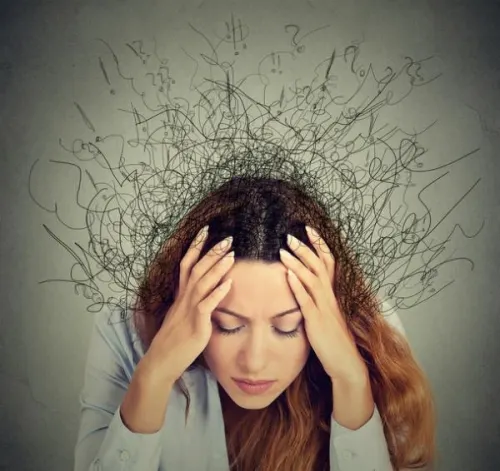 Por neurosis jóvenes deciden quitarse la vida: Neuróticos Anónimos