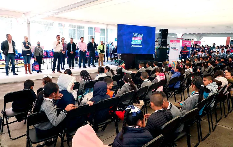 ayuntamiento-de-puebla-kits-escolares