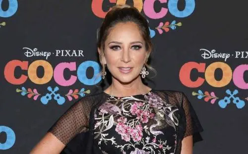 Geraldine Bazán supera el divorcio y sigue adelante con proyectos profesionales