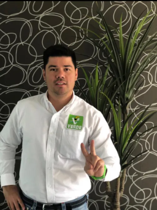 Delegado nacional del PVEM respalda propuesta de Barbosa para eliminar fuero y revocar mandato