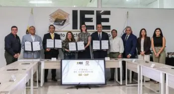 IEE e IAP firman convenio para fortalecer capacitación de personal electoral en Puebla