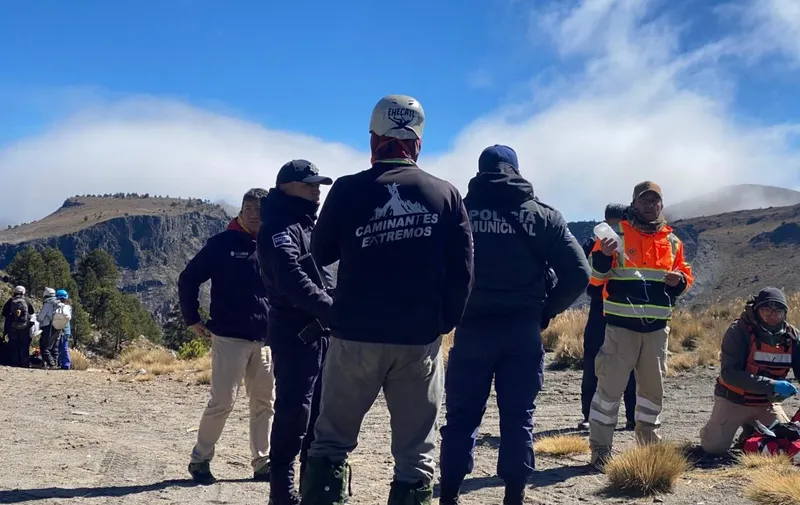 Gobierno de Puebla coordina rescate de alpinistas extraviados en el Citlaltépetl
