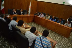 Sostiene alcalde de San Pedro reunión con presidentes auxiliares