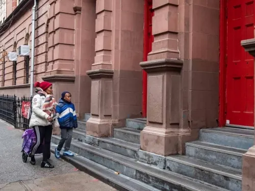 Ciudad de NY cierra escuelas públicas hasta septiembre