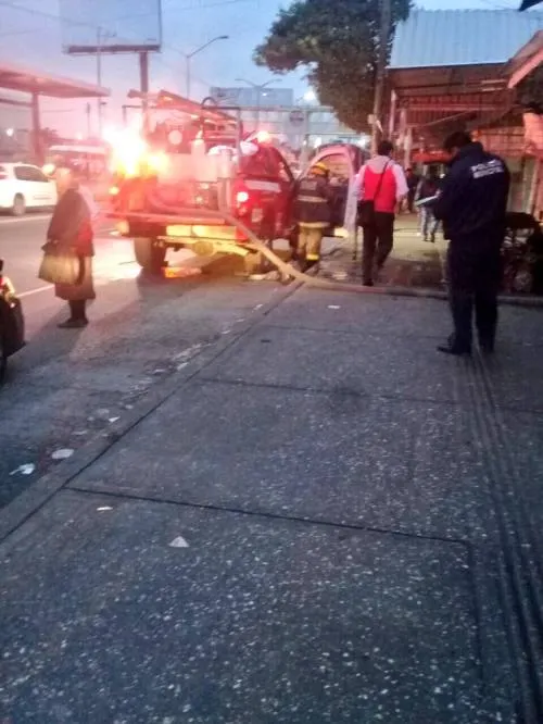 Se incendia local de ropa en “La Ccuchilla”