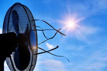 En España, gobierno pide a la población no consumir mucha luz por onda de calor