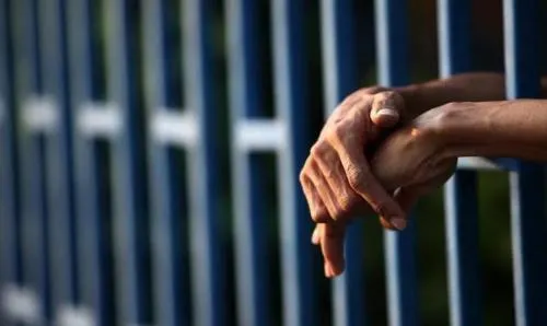 Sentencian a más de 5 años de cárcel a sujeto que robó un banco