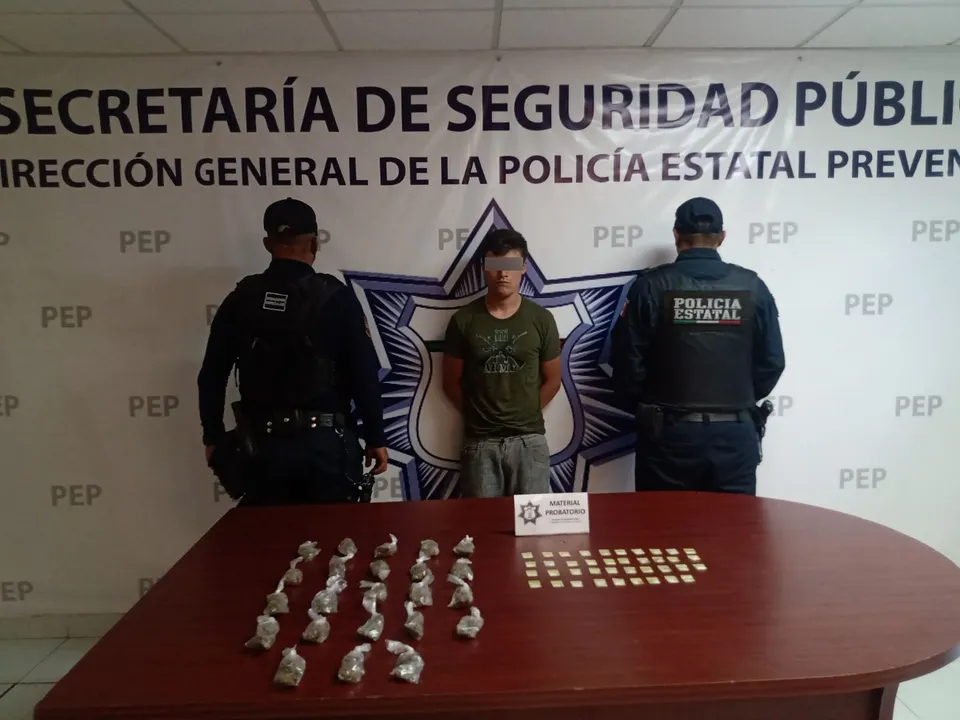Detiene Policía Estatal a “El Güero”, presunto narcomenudista de “El Pelón del Sur