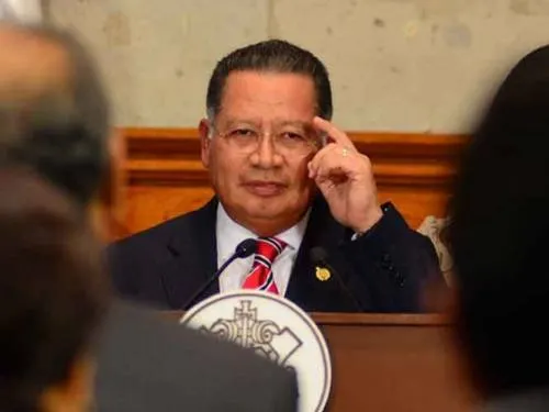 Detienen al exgobernador interino de Veracruz