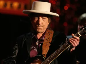Bob Dylan viajará a Estocolmo en 2017, dice la Academia