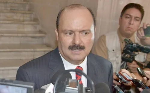 Tribunal Electoral confirma expulsión de César Duarte del PRI
